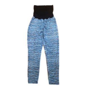 MOTHERHOOD Maternity Essential fit leggings with Stretch belly.